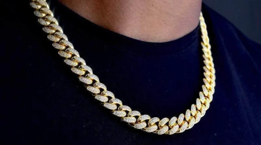 10k Cuban Gold Necklace With Blue Shirt